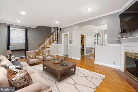 3701 Dennlyn Rd, Baltimore, MD 21215 photo 5