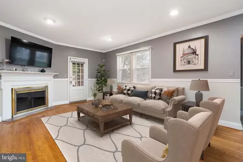 3701 Dennlyn Rd, Baltimore, MD 21215 photo 7
