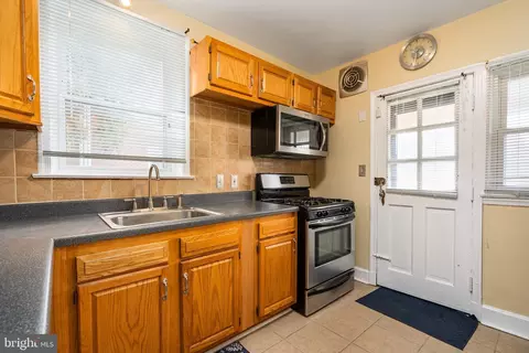 3701 Dennlyn Rd, Baltimore, MD 21215 photo 16
