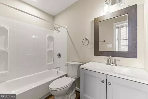 Bath - 1516 Lancaster St, Baltimore, MD 21231 photo 1 of 2