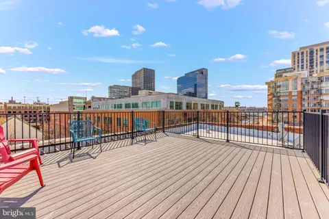 Exterior - 1516 Lancaster St, Baltimore, MD 21231 photo 5 of 10