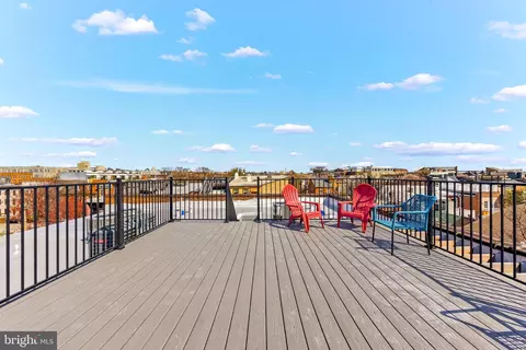 Exterior - 1516 Lancaster St, Baltimore, MD 21231 photo 6 of 10
