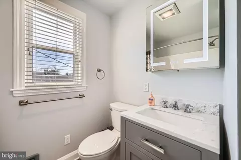 Bath - 1617 Winford Rd, Baltimore, MD 21239 photo 3 of 3