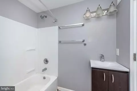Bath - 2110 E Hoffman St, Baltimore, MD 21213 photo 1 of 1