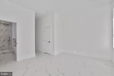 1818 Mcculloh St, Baltimore, MD 21217 photo 37