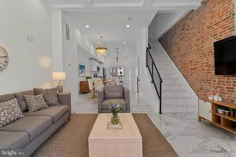 1818 Mcculloh St, Baltimore, MD 21217 photo 6