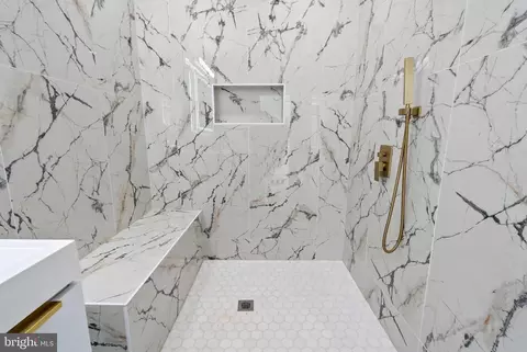 1818 Mcculloh St, Baltimore, MD 21217 photo 39