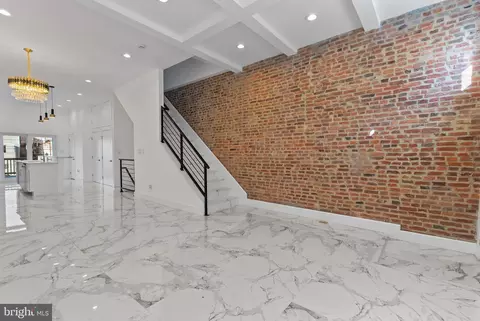 1818 Mcculloh St, Baltimore, MD 21217 photo 5