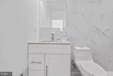 1818 Mcculloh St, Baltimore, MD 21217 photo 31