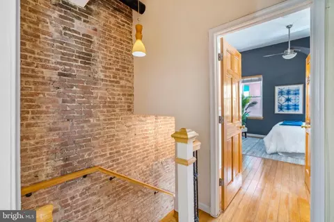 Entry Way - 1836 Byrd St, Baltimore, MD 21230 photo 2 of 3