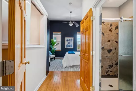 Entry Way - 1836 Byrd St, Baltimore, MD 21230 photo 3 of 3