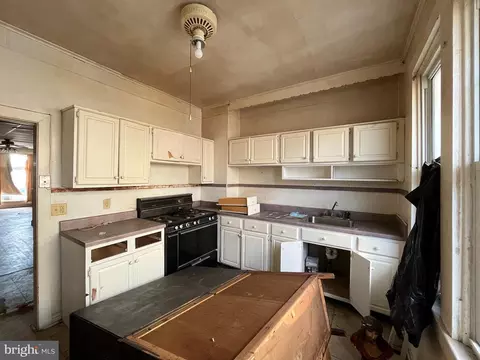 Kitchen - 2604 E Hoffman St, Baltimore, MD 21213 photo 1 of 1
