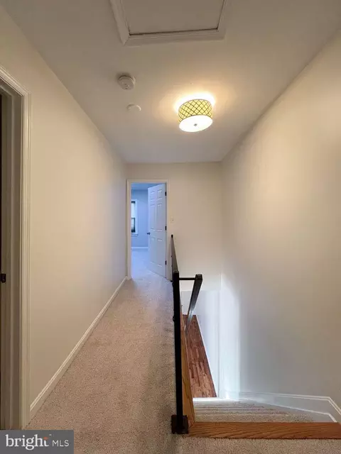 Entry Way - 820 S Paca St, Baltimore, MD 21230 photo 2 of 3
