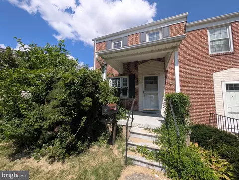 215 Medwick Garth E, Catonsville, MD 21228