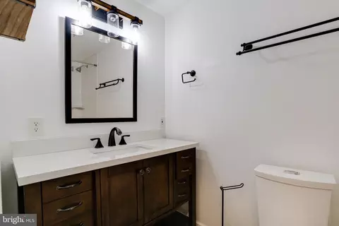 Bath - 622 Archer St, Baltimore, MD 21230 photo 1 of 3