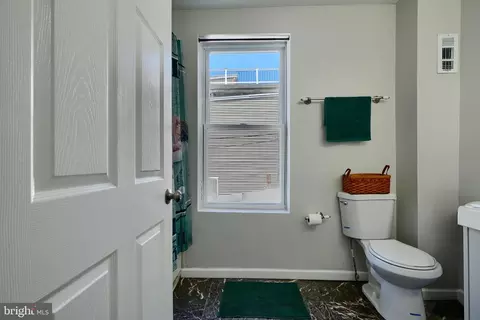 Bath - 2242 E Fairmount Ave, Baltimore, MD 21231 photo 1 of 6