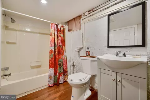 Bath - 2242 E Fairmount Ave, Baltimore, MD 21231 photo 6 of 6