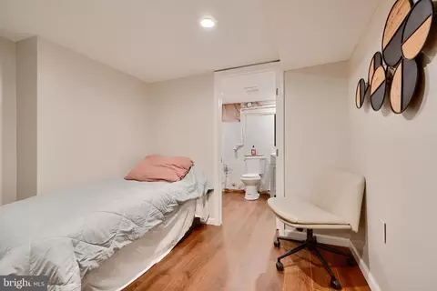 Bedroom - 2242 E Fairmount Ave, Baltimore, MD 21231 photo 8 of 9