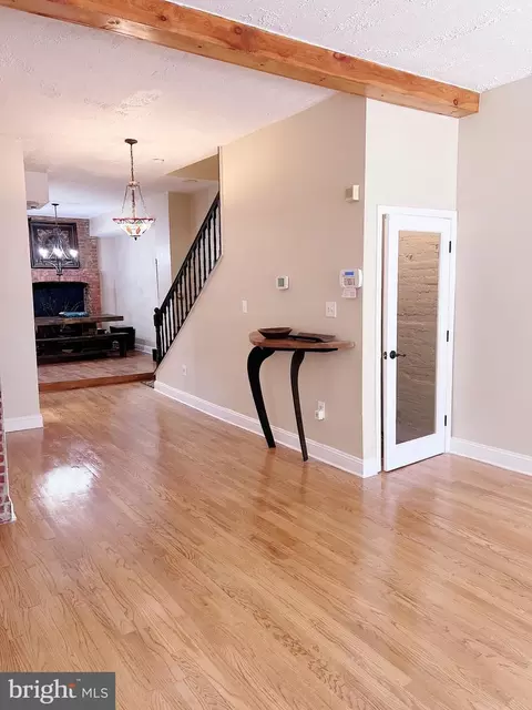 2263 Madison Ave, Baltimore, MD 21217 photo 8
