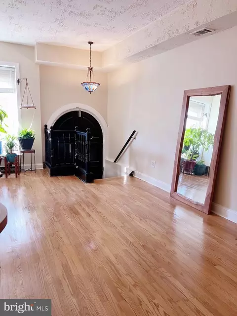 2263 Madison Ave, Baltimore, MD 21217 photo 4