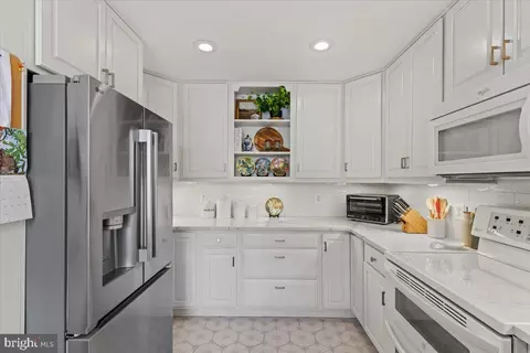 Kitchen - 2409 Boston St, Baltimore, MD 21224 photo 2 of 4