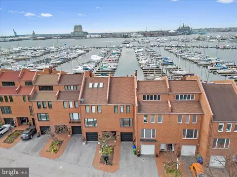 View/Area - 2409 Boston St, Baltimore, MD 21224 photo 2 of 3