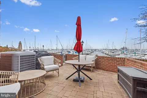 Exterior - 2409 Boston St, Baltimore, MD 21224 photo 2 of 4