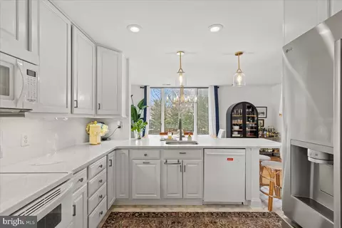 Kitchen - 2409 Boston St, Baltimore, MD 21224 photo 3 of 4