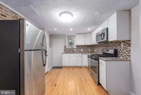 Entry Way - 1627 Olive St, Baltimore, MD 21230 photo 2 of 6
