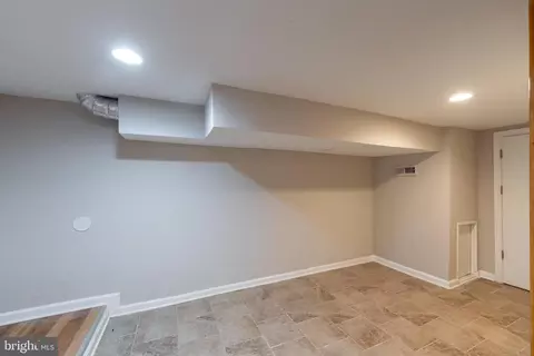 Entry Way - 1627 Olive St, Baltimore, MD 21230 photo 5 of 6