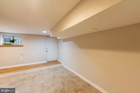 Entry Way - 1627 Olive St, Baltimore, MD 21230 photo 6 of 6