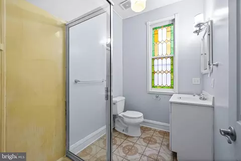 Bath - 2832 E Baltimore St, Baltimore, MD 21224 photo 1 of 4