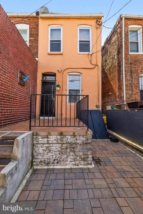 Exterior - 2832 E Baltimore St, Baltimore, MD 21224 photo 4 of 7