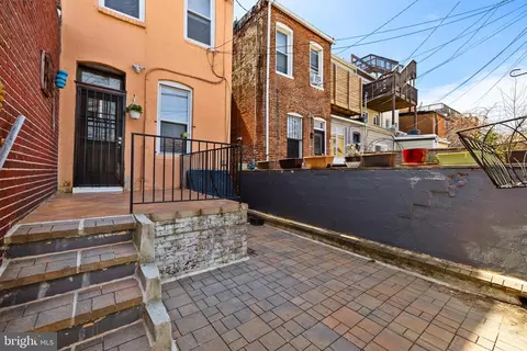 Exterior - 2832 E Baltimore St, Baltimore, MD 21224 photo 5 of 7