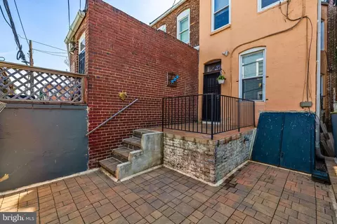Exterior - 2832 E Baltimore St, Baltimore, MD 21224 photo 6 of 7