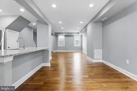 4137 Fairview Ave, Baltimore, MD 21216 photo 9