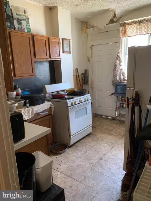 721 Bartlett Ave, Baltimore, MD 21218 photo 3