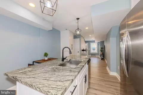 Entry Way - 1127 Ward St, Baltimore, MD 21230 photo 6 of 9