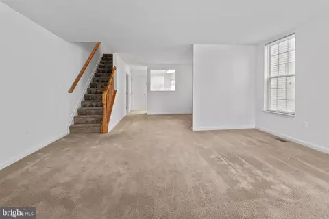 Living - 1004 Argyle Ave, Baltimore, MD 21201 photo 1 of 3