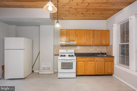 Other - 2419 E Oliver St, Baltimore, MD 21213 photo 2 of 5