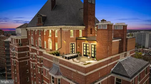 3908 N Charles St #1303, Baltimore, MD 21218