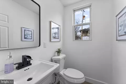 Entry Way - 3508 Denison Rd, Baltimore, MD 21215 photo 5 of 9
