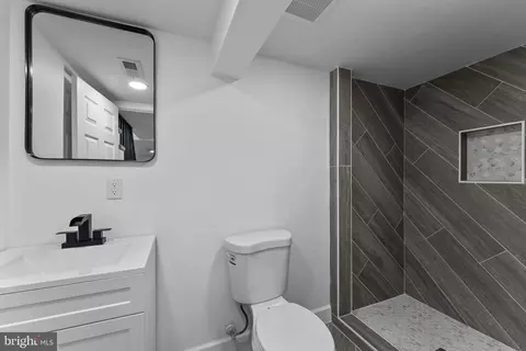 Bath - 3508 Denison Rd, Baltimore, MD 21215 photo 1 of 4