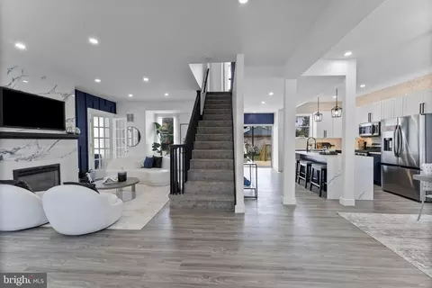 Entry Way - 3508 Denison Rd, Baltimore, MD 21215 photo 1 of 9
