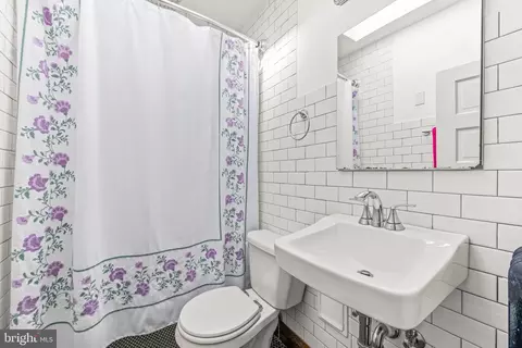 Bath - 2829 N Howard St, Baltimore, MD 21218 photo 1 of 2