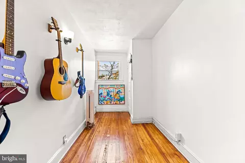 Entry Way - 2829 N Howard St, Baltimore, MD 21218 photo 4 of 6