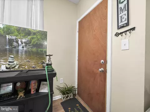 925 Bennett Pl, Baltimore, MD 21223 photo 2