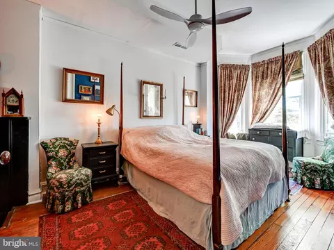 Bedroom - 2127 E Baltimore St, Baltimore, MD 21231 photo 2 of 3