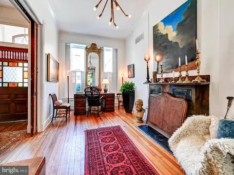 Entry Way - 2127 E Baltimore St, Baltimore, MD 21231 photo 5 of 8