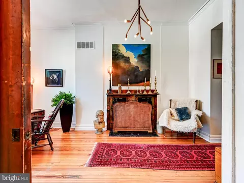 Entry Way - 2127 E Baltimore St, Baltimore, MD 21231 photo 1 of 8